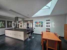 Houses (villa / tower), 841 m², almost new