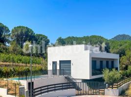 Obra nueva - Casa en, 172 m², nuevo, Calle de Rocatosa
