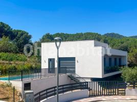 Obra nueva - Casa en, 172 m², nuevo, Calle de Rocatosa