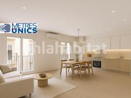 Apartamento, 65 m², cerca de bus y tren, nuevo