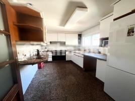 Flat, 120 m², near bus and train