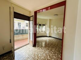 Pis, 138 m², près de bus et de train, Calle de Sant Isidre