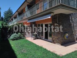 Casa (unifamiliar adosada), 240 m², seminuevo