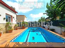  (xalet / torre), 322 m², Calle del Mas de l'Esquerrer