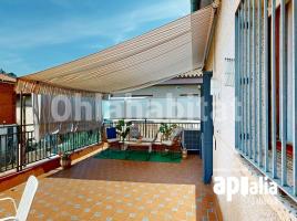 Casa (xalet / torre), 226 m², prop de bus i tren