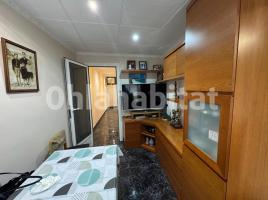 Piso, 61 m², cerca de bus y tren, Calle d'Irlanda
