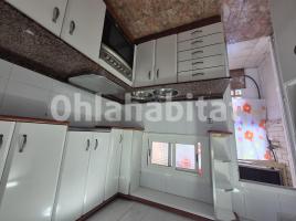 Pis, 74 m², prop de bus i tren