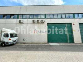 Nau industrial, 500 m², Zona