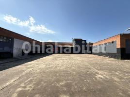 Nave industrial, 3258 m², Zona