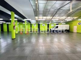 Local comercial, 464 m², Zona