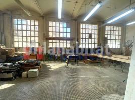 Local comercial, 285 m², Zona