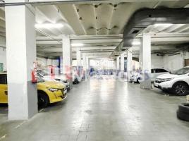Nau industrial, 758 m², Zona