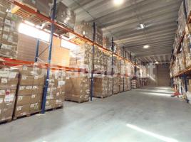Nave industrial, 2300 m², Zona