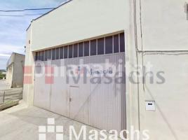 Louer , 500 m², Zona