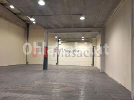 Industrial, 1050 m², Zona