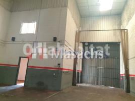 Louer , 290 m², Zona
