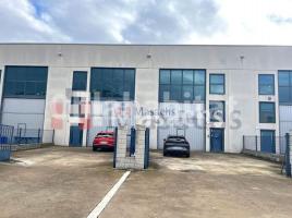 For rent industrial, 1008 m², Zona