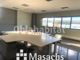 Louer , 65 m², Zona