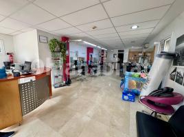 Altres, 83 m², prop de bus i tren