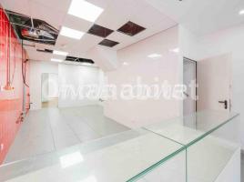 Property Vertical, 310 m², near bus and train, Paseo de Francesc Macià