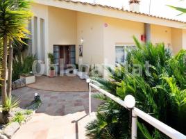 Casa (unifamiliar aïllada), 408 m²