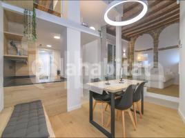 For rent flat, 131 m², close to bus and metro