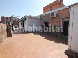 Àtic, 105 m², prop de bus i tren, Artigas