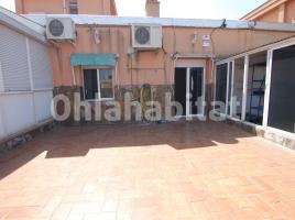 Àtic, 105 m², prop de bus i tren, Artigas