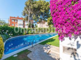 Flat, 60 m², near bus and train