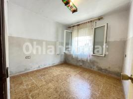 Flat, 74 m², near bus and train