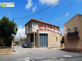 Casa (unifamiliar aislada), 544 m², cerca de bus y tren