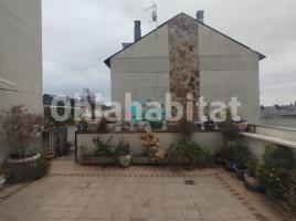  (unifamiliar adossada), 251 m², près de bus et de train