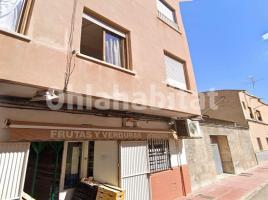 Flat, 67 m², near bus and train
