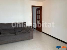 Piso, 70 m², cerca de bus y tren