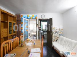 Casa (unifamiliar aislada), 299 m², cerca de bus y tren