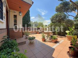 Houses (detached house), 181 m², near bus and train