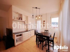 Pis, 136 m², prop de bus i tren