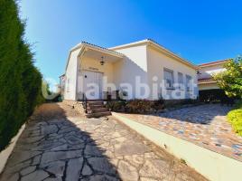 Houses (detached house), 102 m², near bus and train, Club de tennis