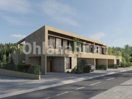 Houses (detached house), 179 m², near bus and train, new