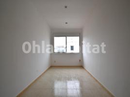Piso, 58 m², cerca de bus y tren