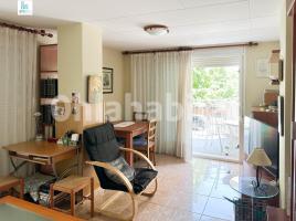 Flat, 78 m², near bus and train