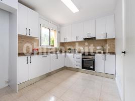 Casa (unifamiliar aïllada), 177 m², prop de bus i tren, seminou