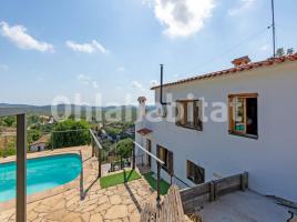 Casa (unifamiliar aislada), 174 m², cerca de bus y tren