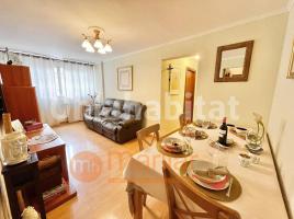 Piso, 60 m², cerca bus y metro