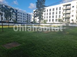 Alquiler piso, 95 m², cerca de bus y tren, seminuevo