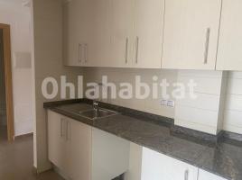 Alquiler piso, 60 m², cerca de bus y tren, seminuevo