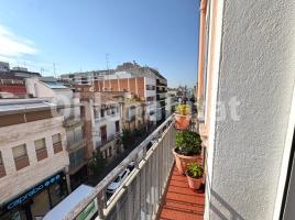 Flat, 58 m², near bus and train
