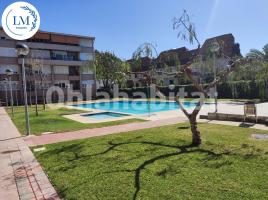 For rent flat, 90 m², near bus and train