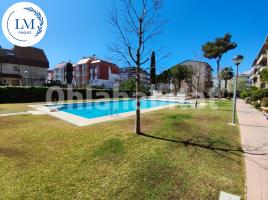 For rent flat, 90 m², near bus and train