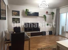 Flat, 70 m², near bus and train